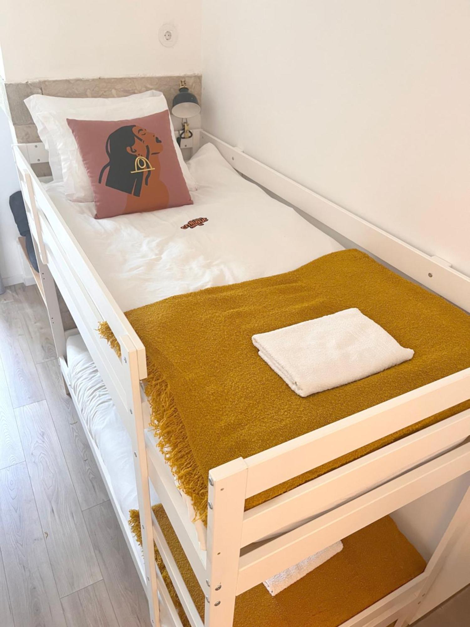 Chillout Hostel *